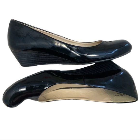 🎀 CL by Laundry “Marcie” Black Patent Wedge - Picture 7 of 13
